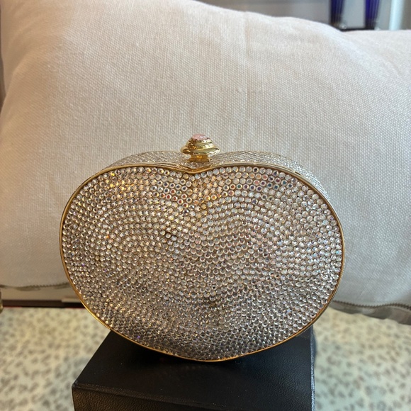 Lovers/Bridal/ Judith Leiber Heart and Soul Crystal Bag - Picture 7 of 7